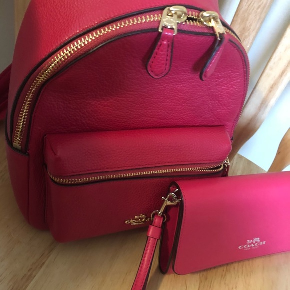 Coach Handbags - ONE HOUR SALE 🛍